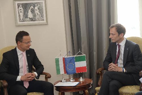 Il governatore Fvg, Massimiliano Fedriga (a dx), incontra a Trieste, a margine del vertice Ince, il ministro degli esteri ungherese Peter Szijjarto